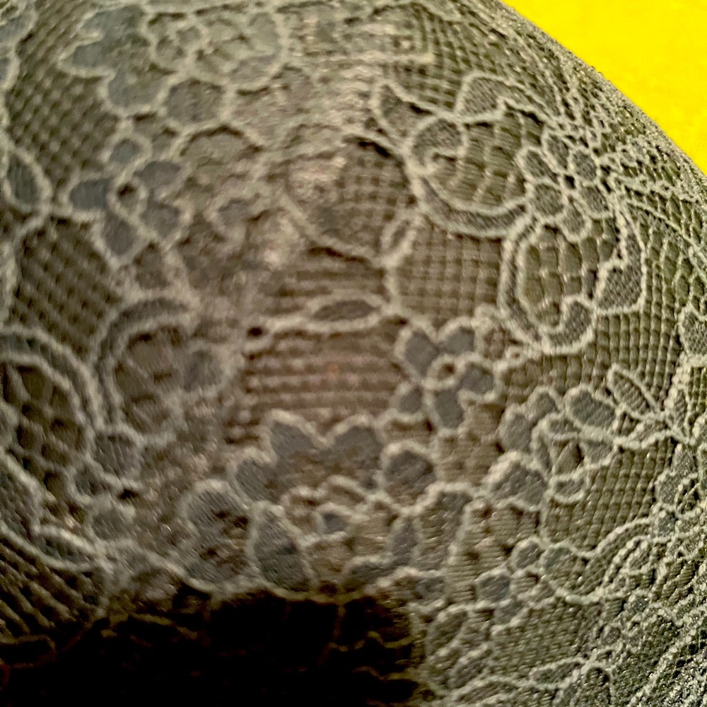 Victoria’s secret bra. Size 40 DD. Colour is dark